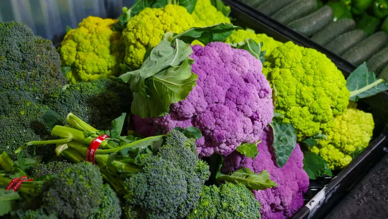 The Little Elastic Loop on Your Broccoli Has Been Holding America's Food Supply Together Since the Victorian Era